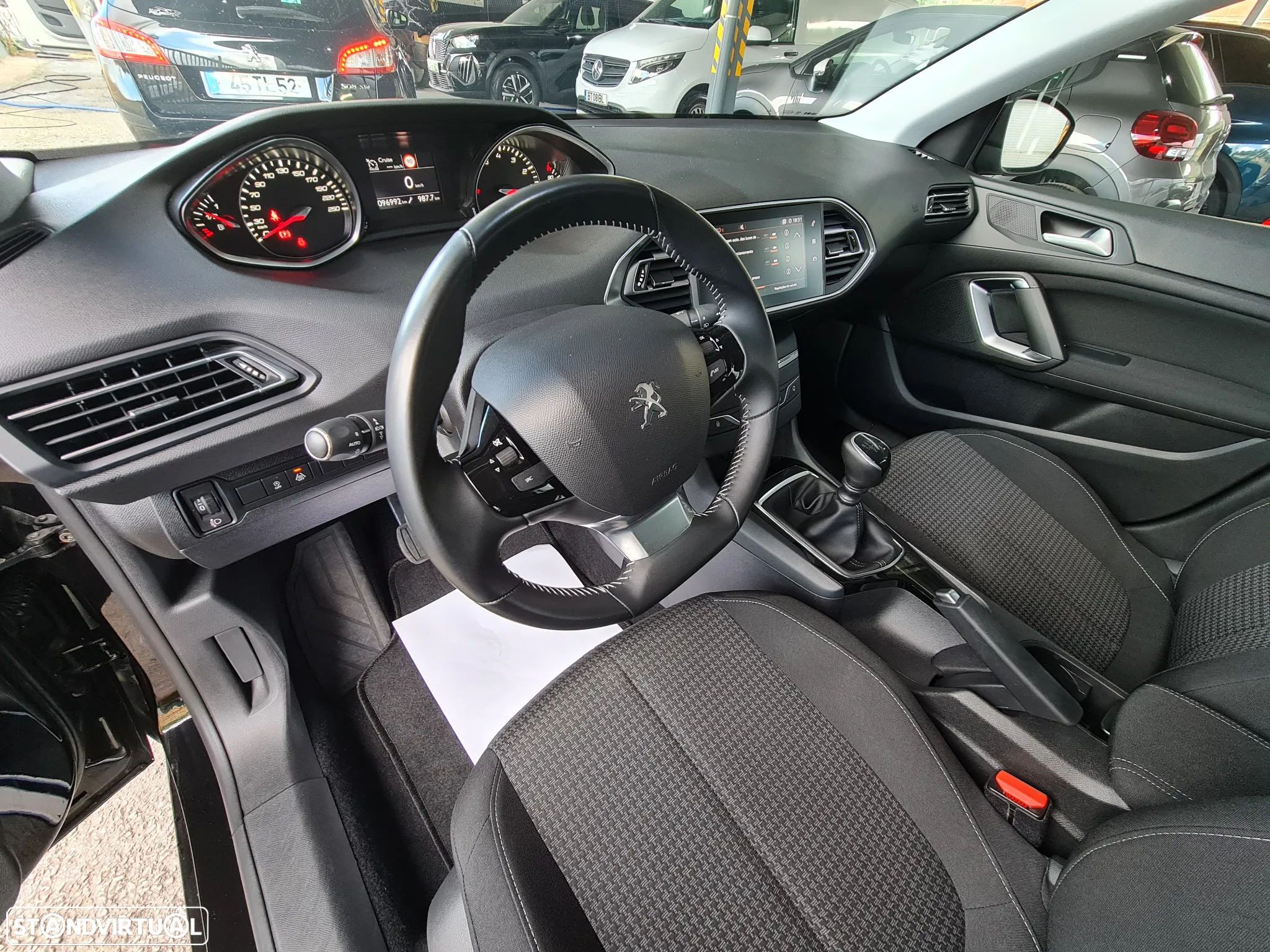 Peugeot 308 1.2 PureTech Active Pack - 16