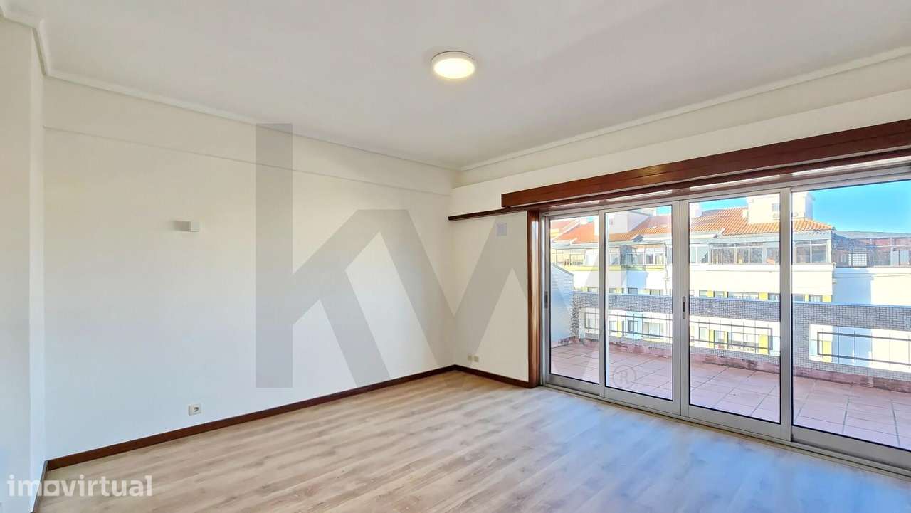 Apartamento T2 no centro de Aveiro, ultimo piso com terraço. - Grande imagem: 2/31