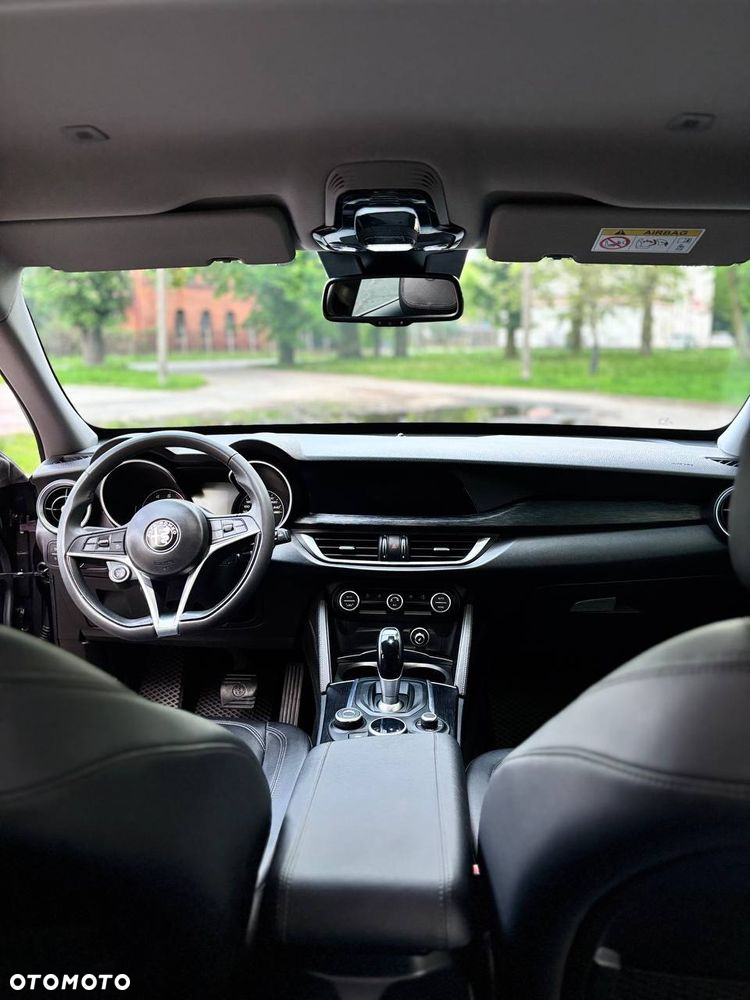 Alfa Romeo Stelvio 2.0 Turbo Q4 - 28