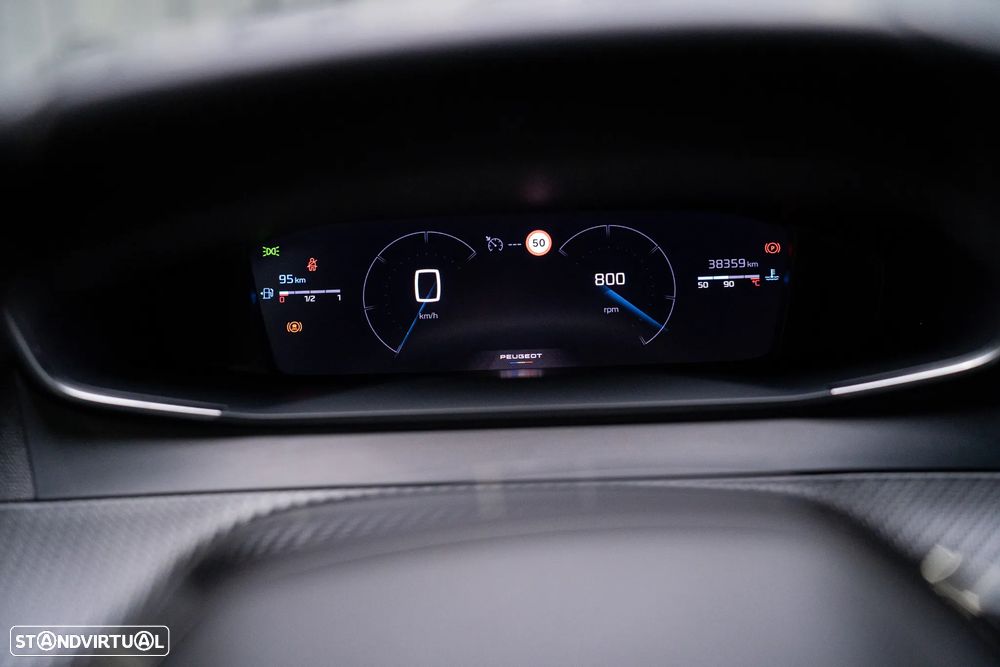 Peugeot 2008 PureTech 100 Allure - 16