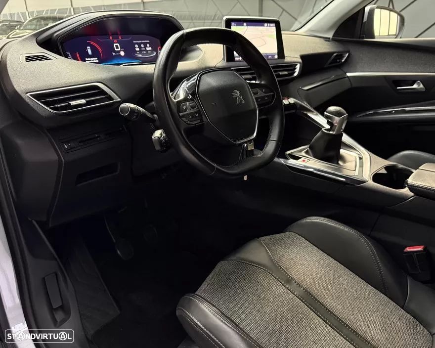 Peugeot 3008 1.2 PureTech Allure - 20