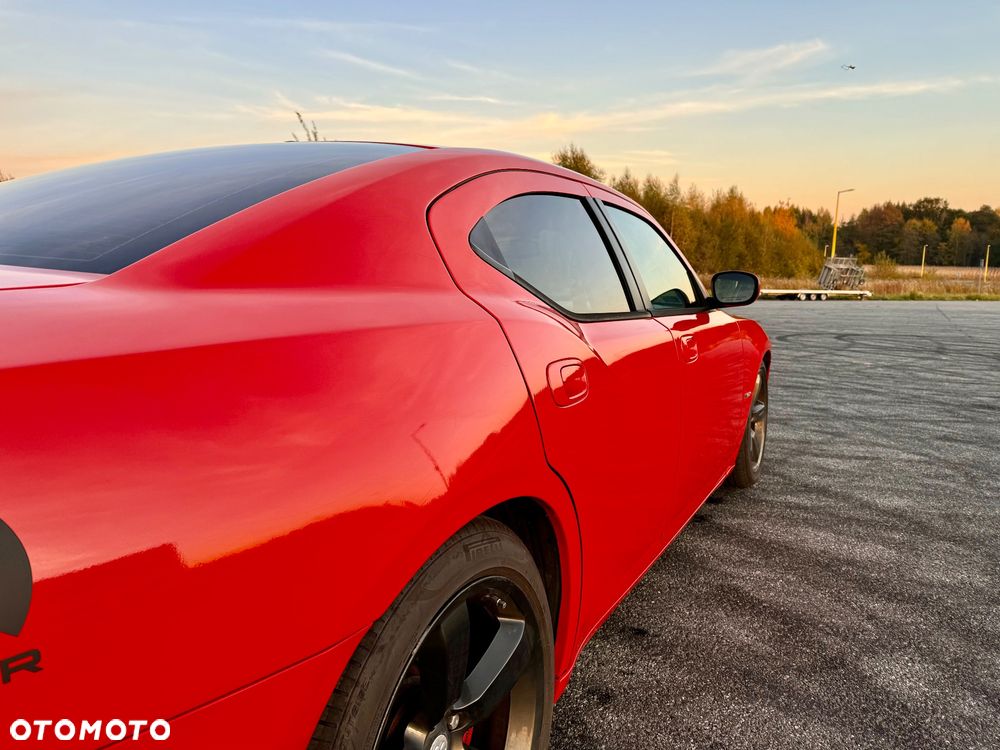 Dodge Charger - 12