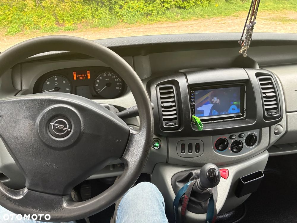 Opel Vivaro - 7