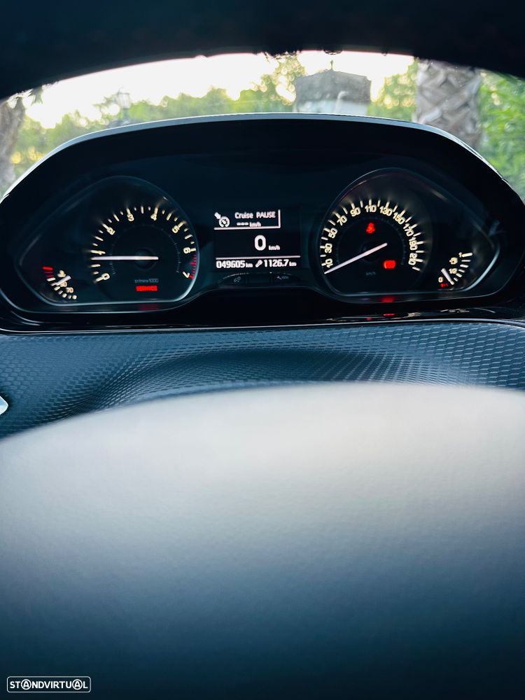 Peugeot 208 1.2 PureTech GT Line - 10