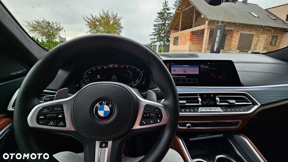 BMW X6 xDrive40d mHEV - 13