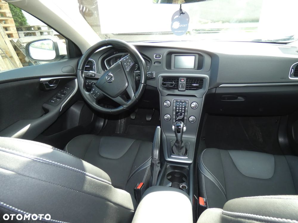 Volvo V40 - 9
