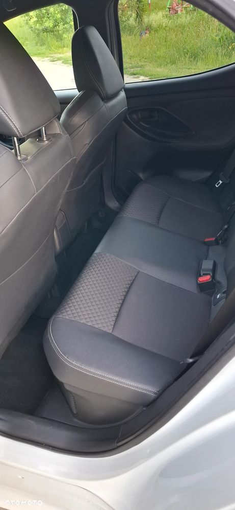 Toyota Yaris 1.5 VVT-i Premiere Edition - 35