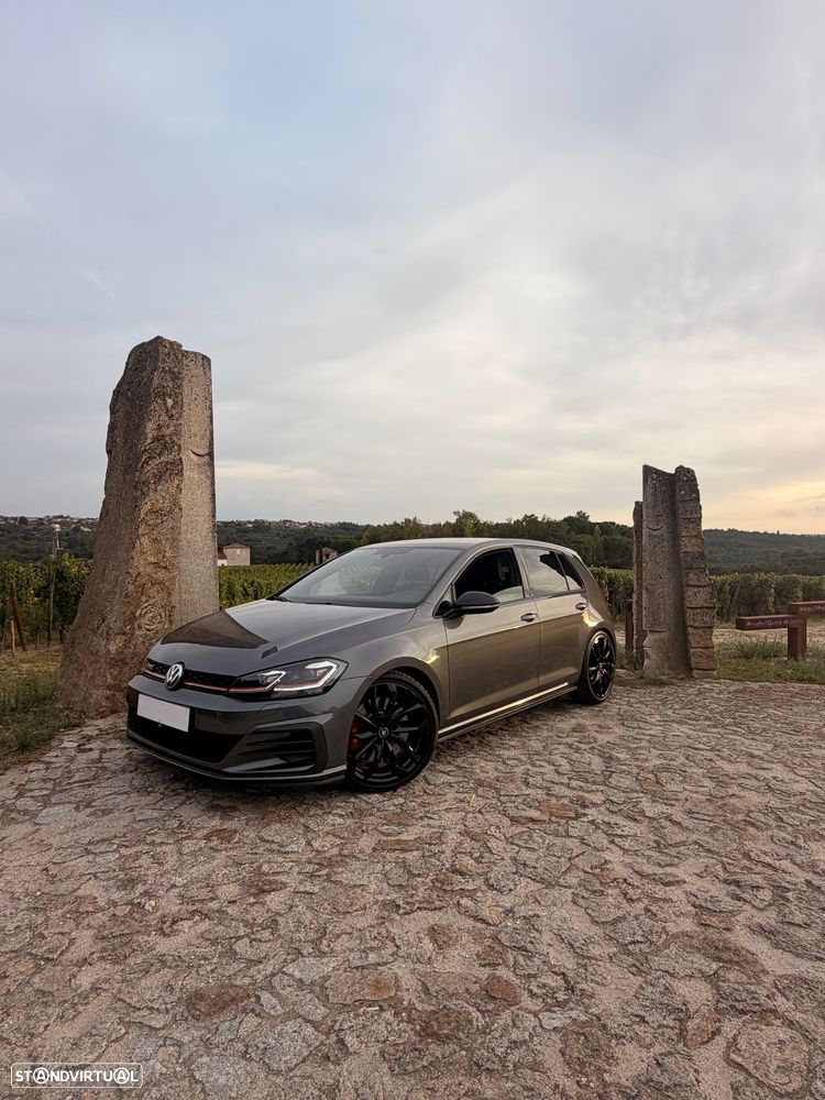 VW Golf - 1