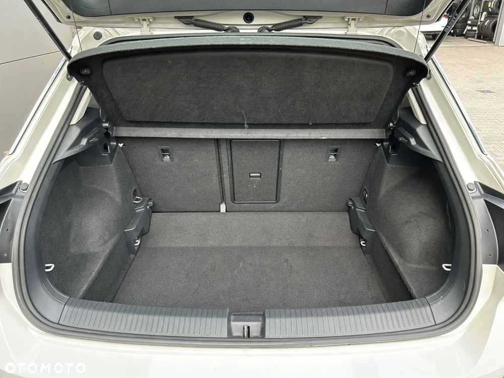 Volkswagen T-Roc 1.5 TSI Life - 11