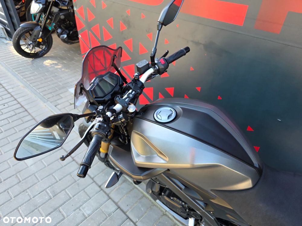 Yamaha MT - 20
