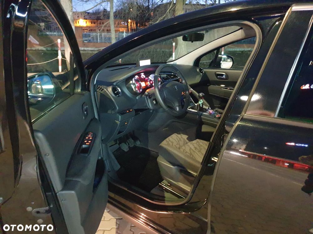 Peugeot 3008 1.6 HDi Active - 26