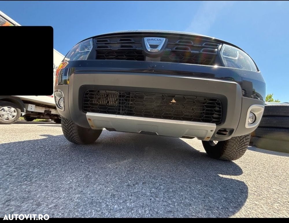 Dacia Duster dCi 110 FAP 4x4 Blackshadow - 2