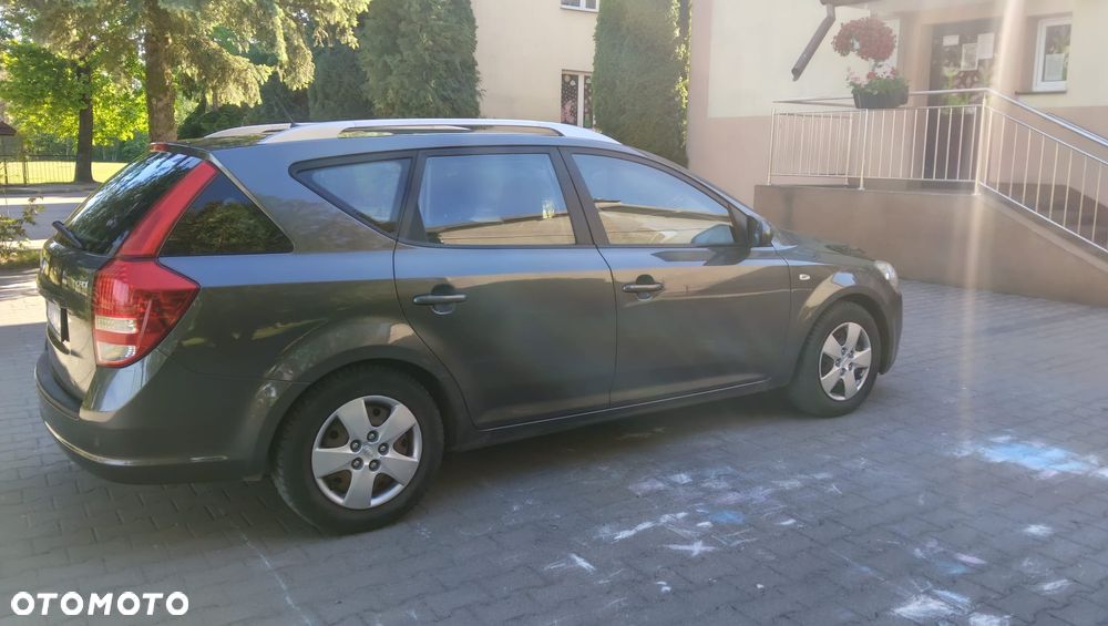 Kia Ceed 1.6 Crdi Comfort - 3