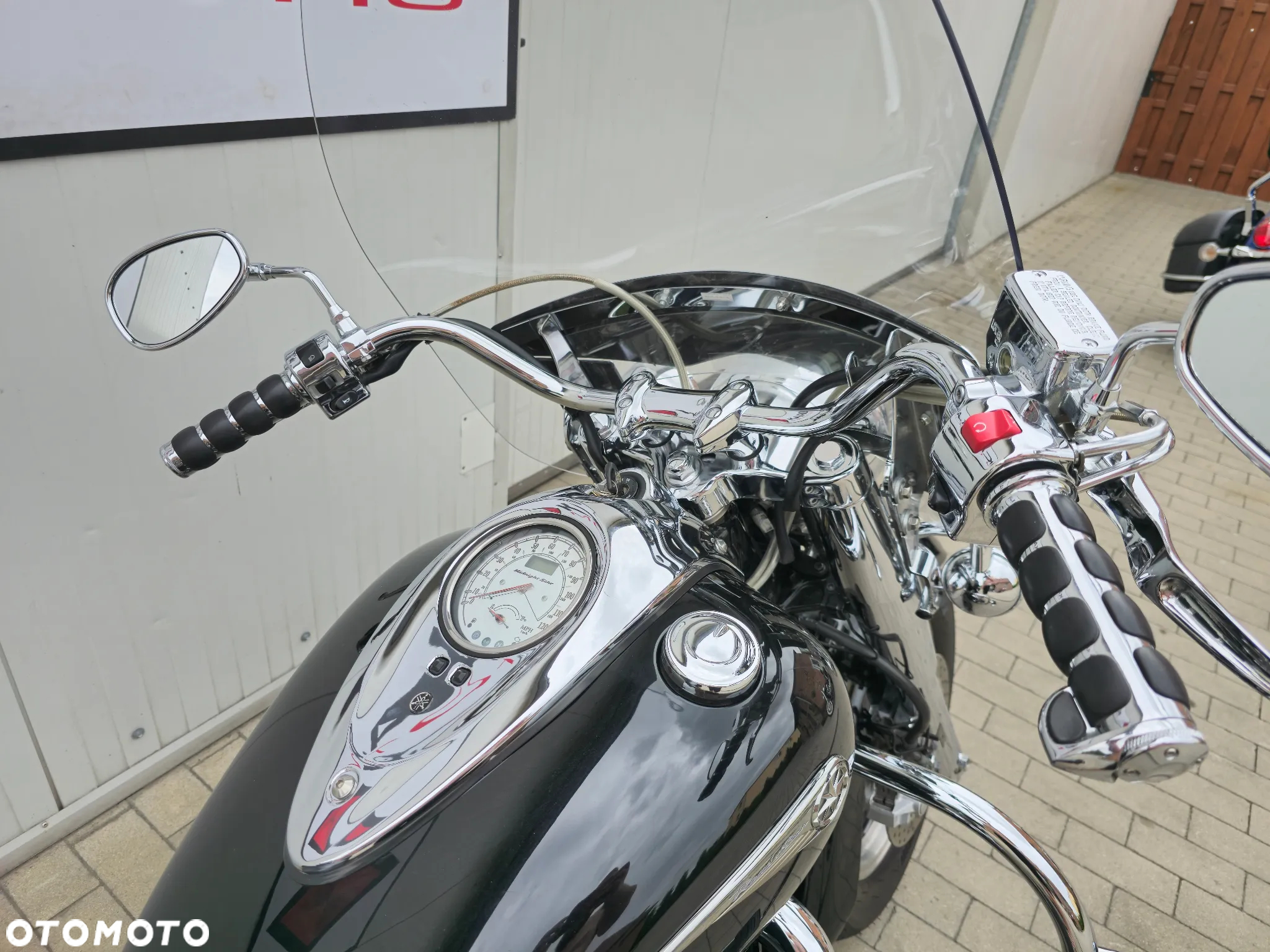Yamaha Road Star - 10