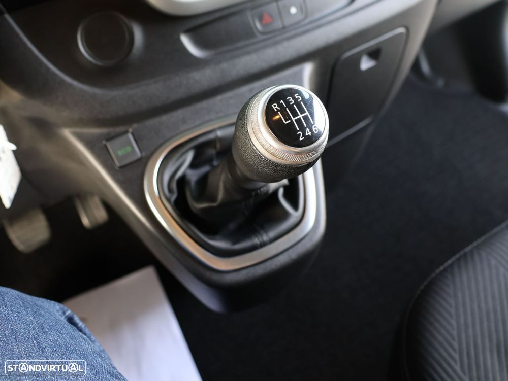 Renault Trafic 2.0 dCi L1H1 1.0T - 50