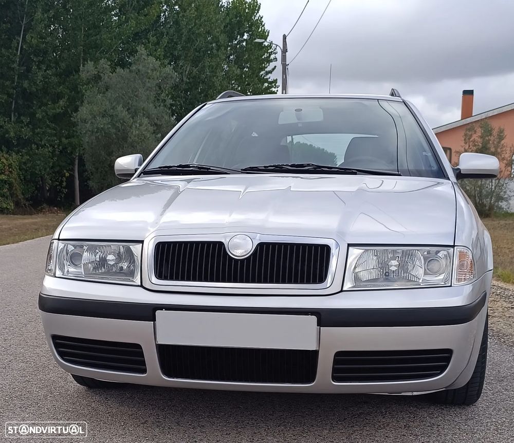 Skoda Octavia Break 1.6 Ambiente - 2