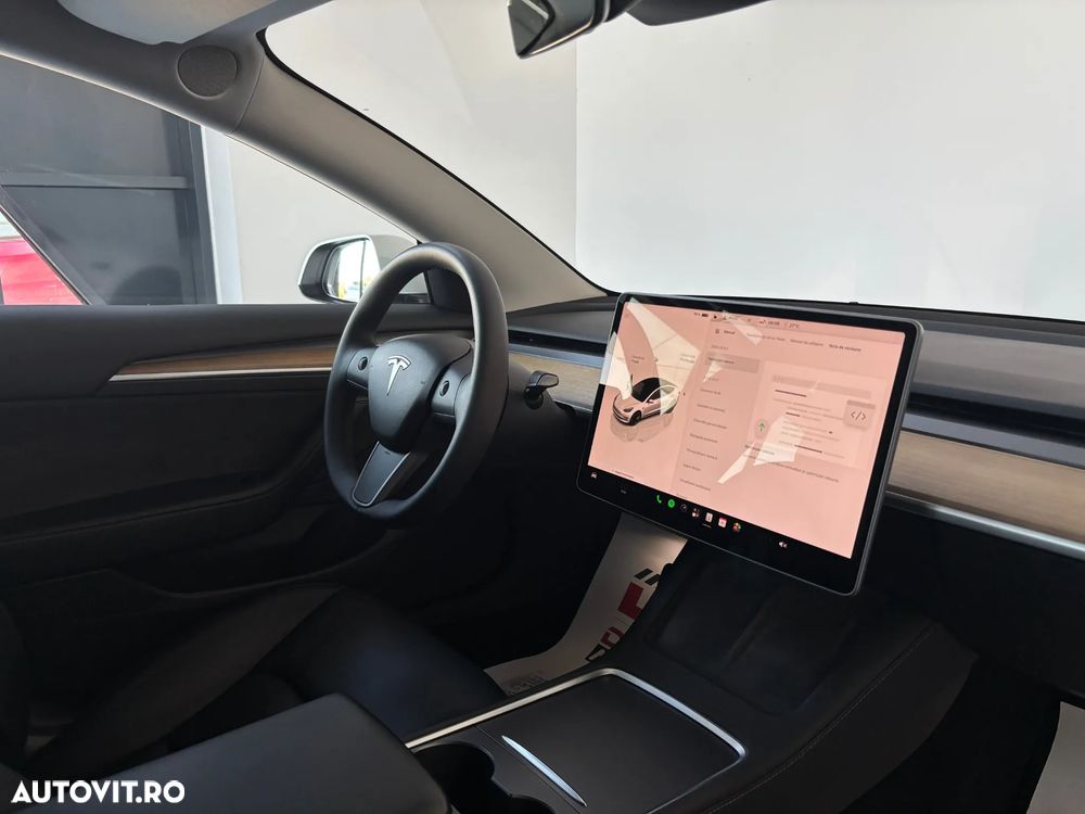 Tesla Model 3 Langstreckenbatterie Allradantrieb Dual Motor - 8