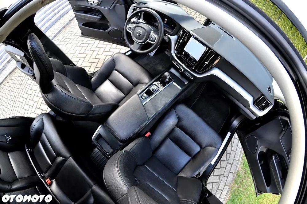 Volvo XC 60 T6 AWD Recharge Geartronic Inscription - 23