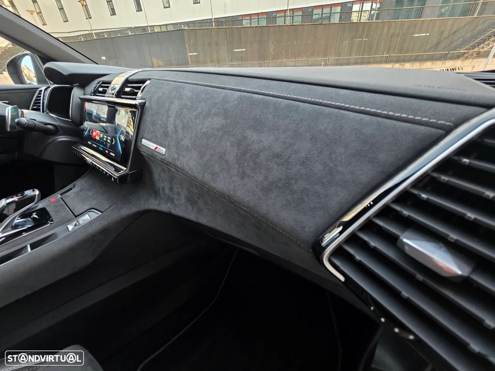 DS DS7 Crossback E-Tense Performance Line EAT8 - 29
