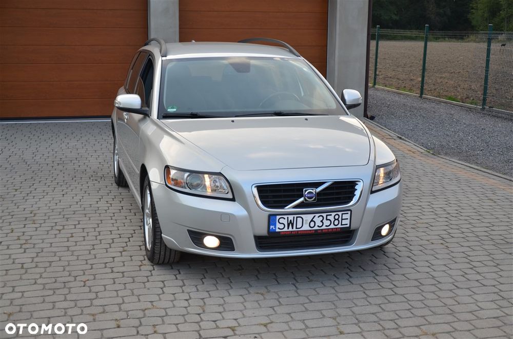 Volvo V50