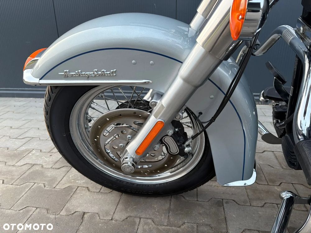 Harley-Davidson Softail Heritage Classic - 17