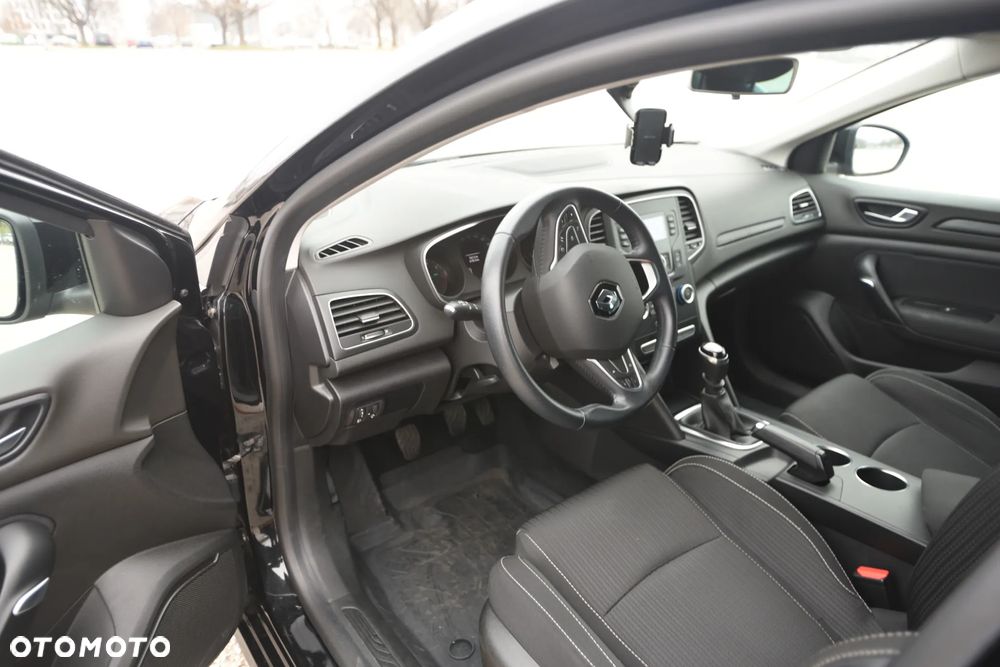 Renault Megane 1.6 SCe Limited 2018 - 9
