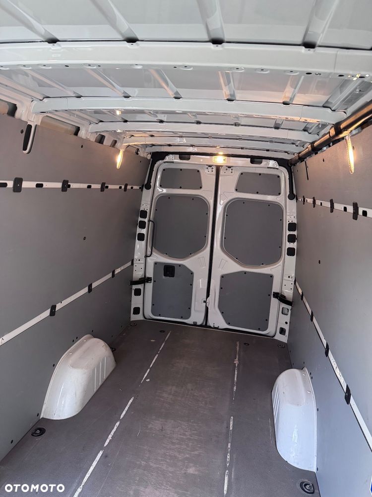 Mercedes-Benz Sprinter 311cdi - 12