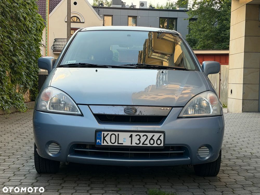 Suzuki Liana - 2
