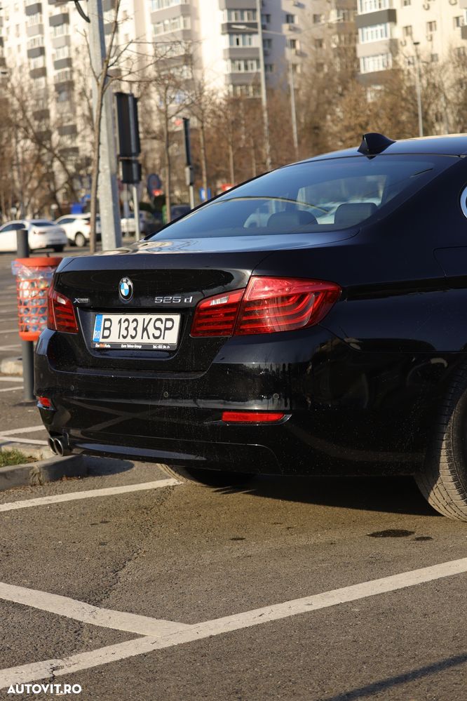 BMW Seria 5 525d xDrive AT - 3