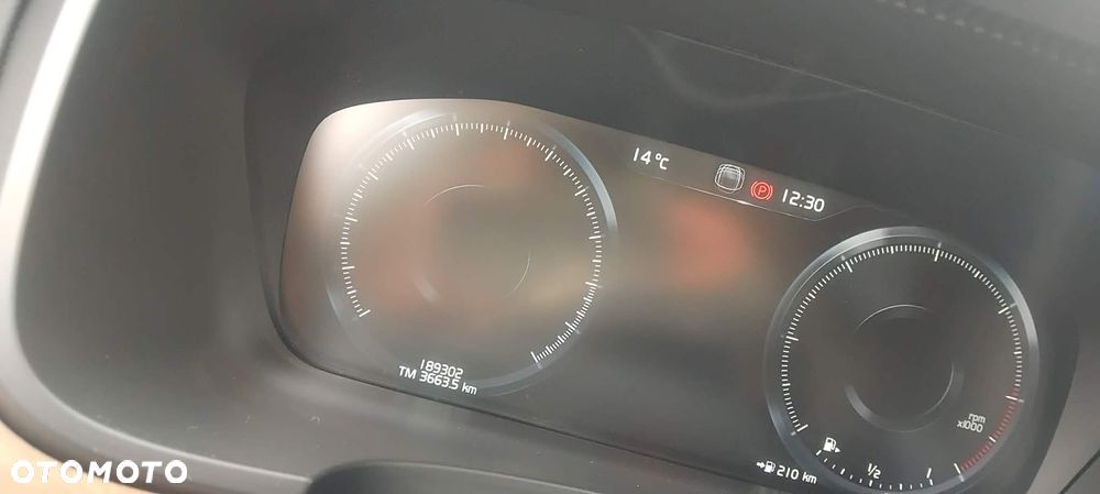 Volvo V90 D5 AWD Inscription - 11