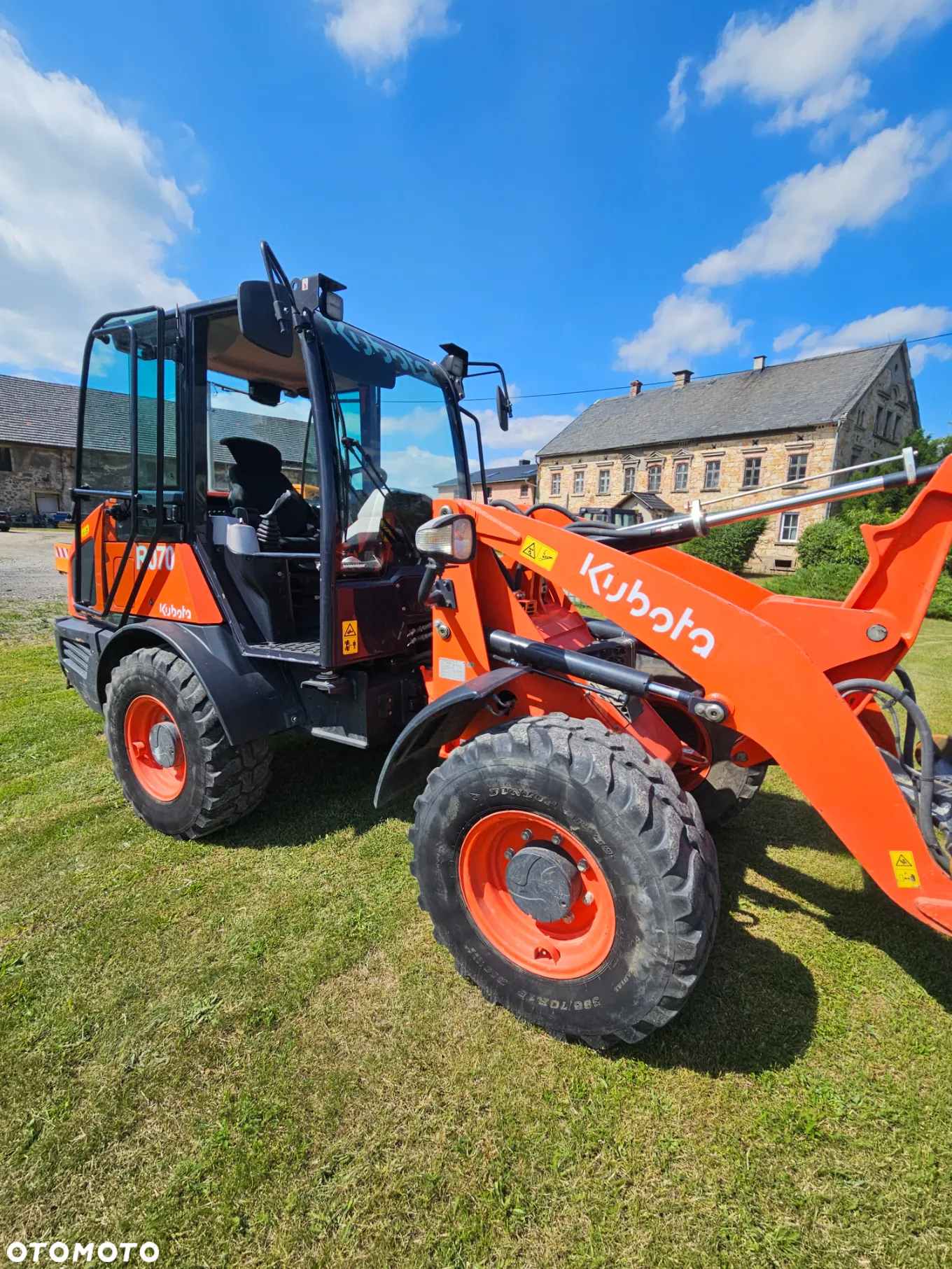 Kubota R070 R065 R060 - 17