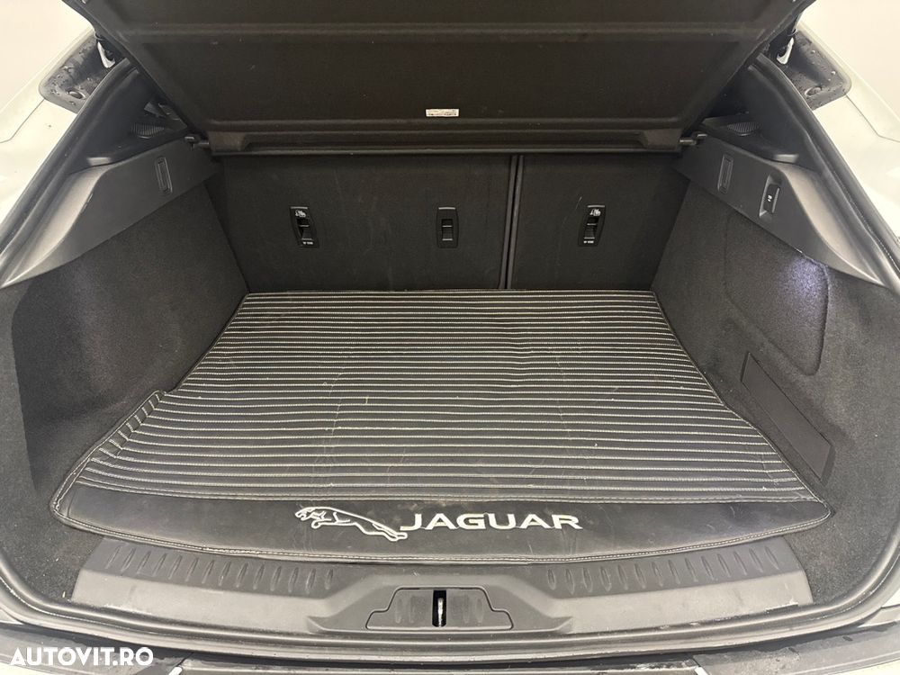 Jaguar I-Pace HSE - 13