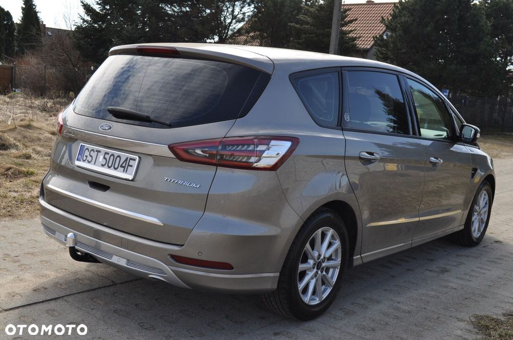 Ford S-Max - 8