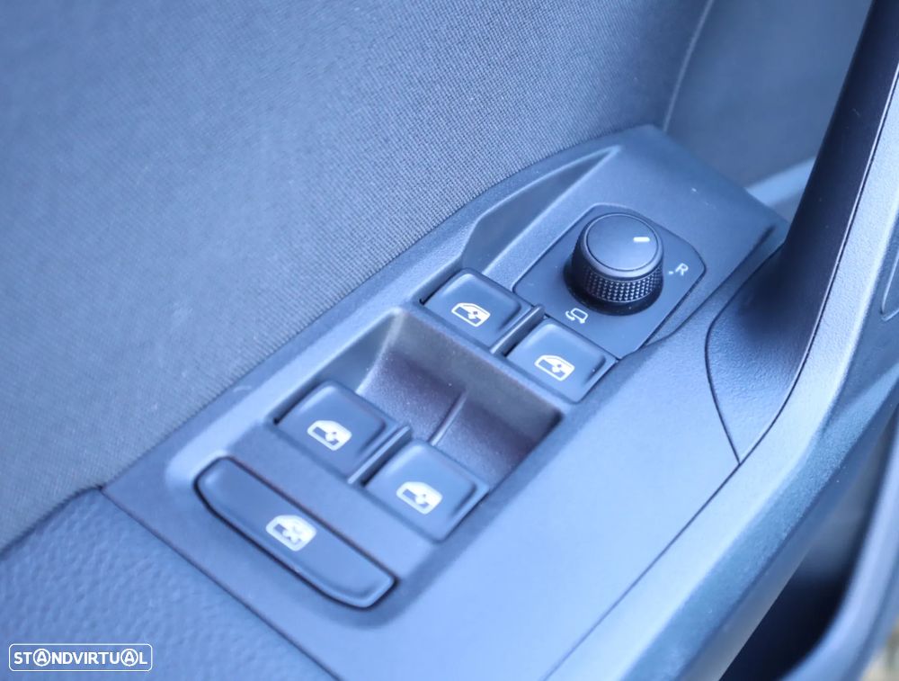 SEAT Ibiza 1.0 TSI FR - 28