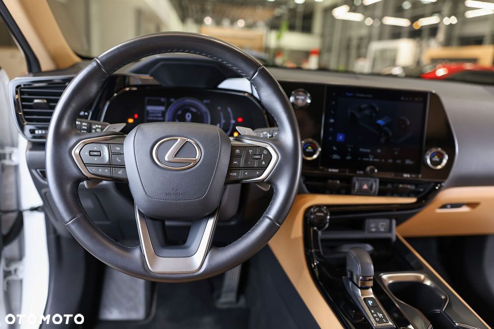 Lexus NX 350h Prestige 2WD - 26