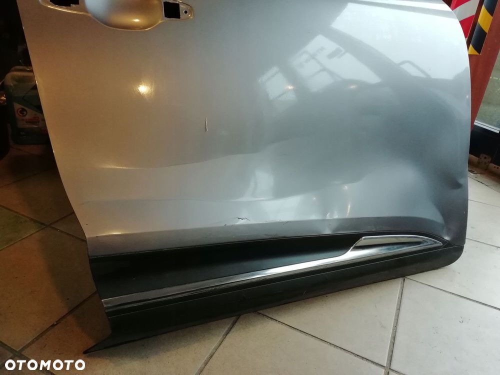 Drzwi przód przednie prawe Renault Scenic IV - 2