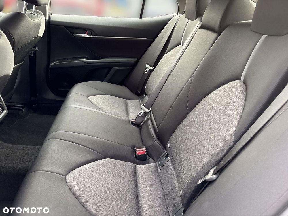 Toyota Camry 2.5 Hybrid Comfort CVT - 16