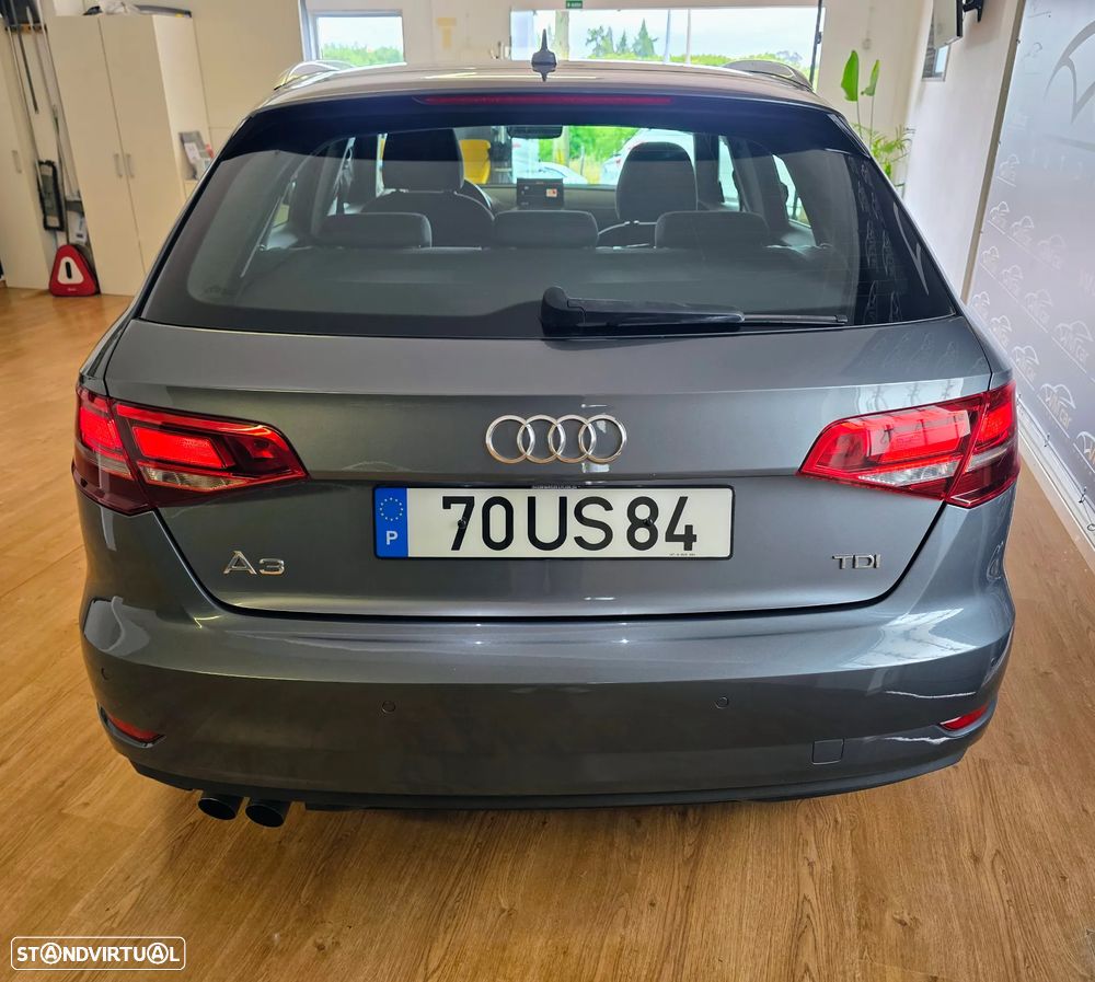 Audi A3 Sportback 2.0 TDI Design - 11