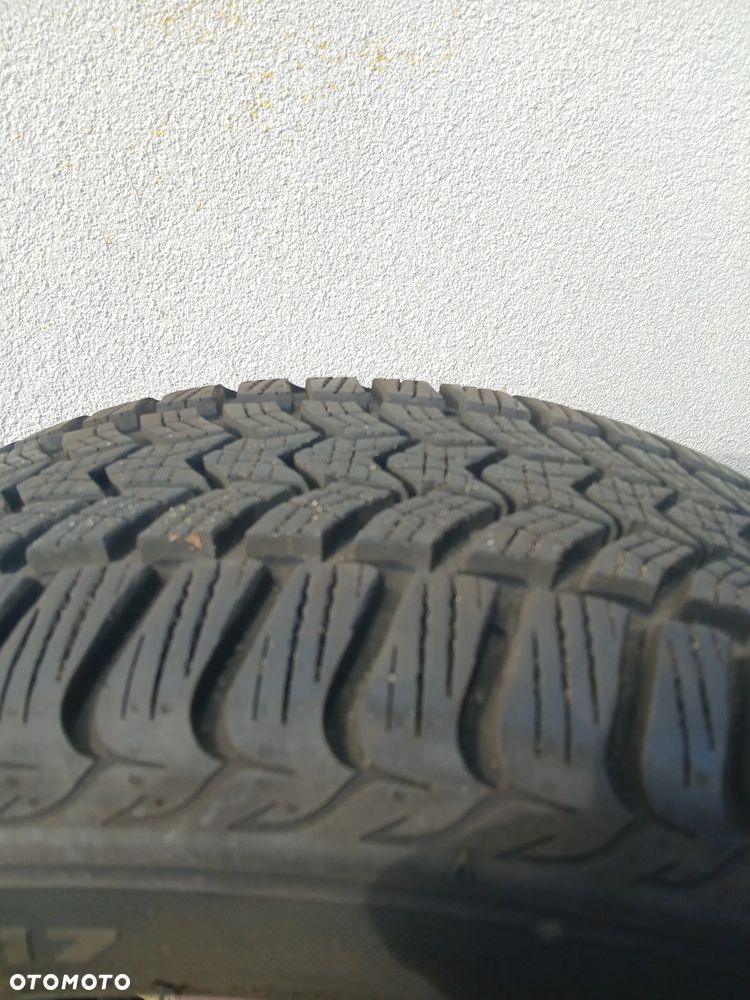 Opony zimowe DĘBICA 215/55R17 - 1