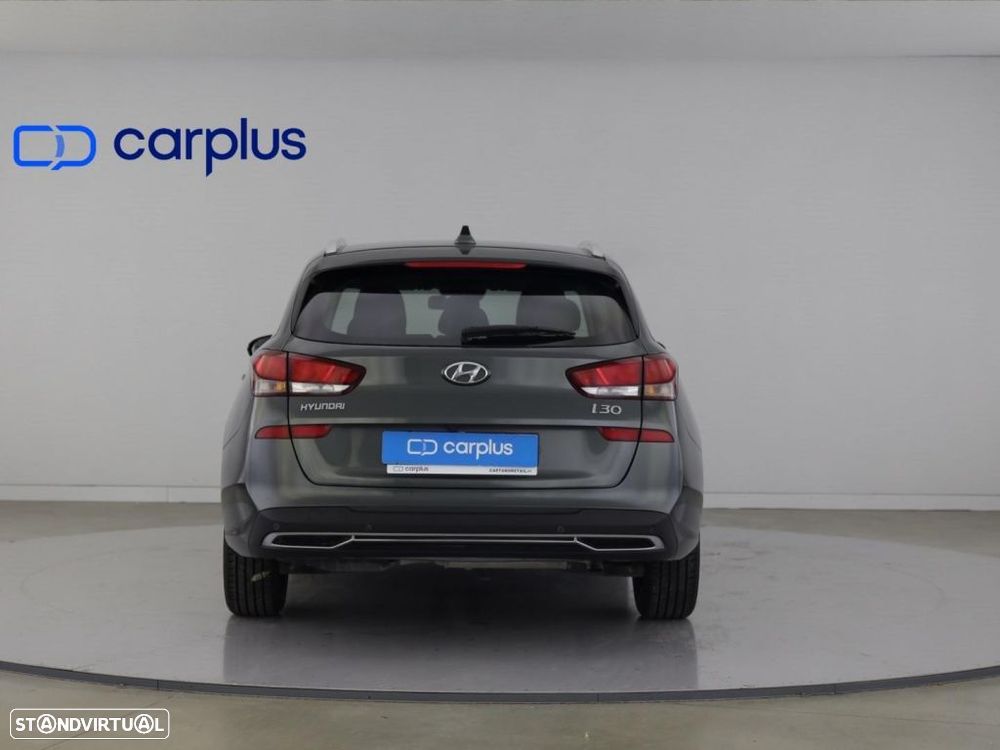 Hyundai i30 1.6 CRDI STyle — fotografia 6