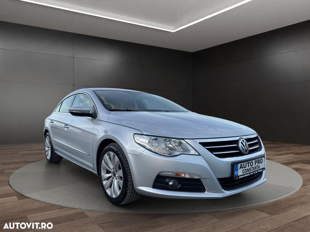 Volkswagen Passat CC - 1