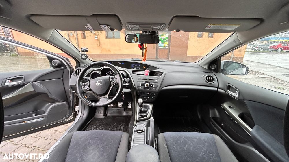 Honda Civic 1.4 i-VTEC Sport - 8