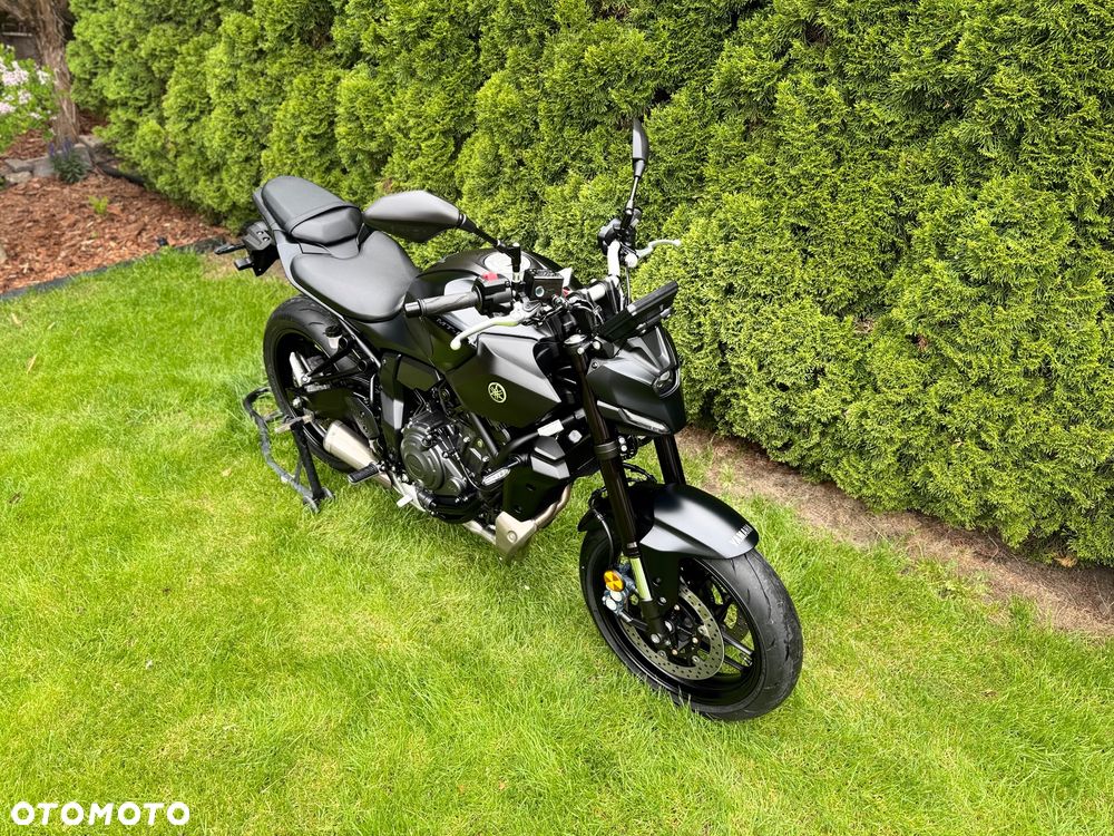 Yamaha MT - 24