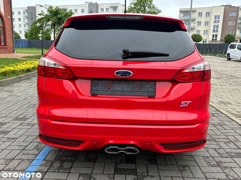 Ford Focus 2.0 EcoBoost ST mit Leder-Sport-Paket - 15