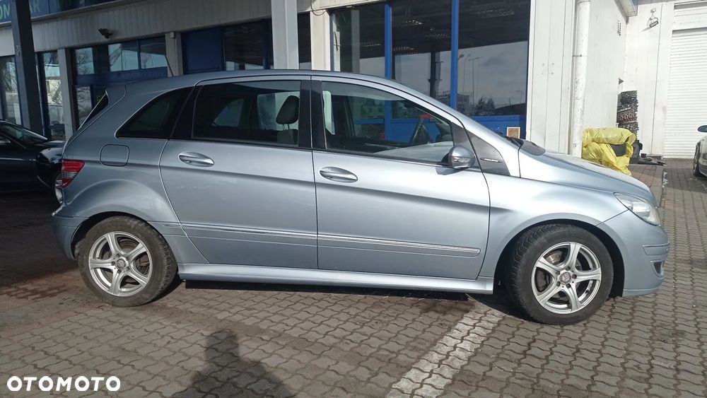 Mercedes-Benz Klasa B 180 CDI Special Edition - 10