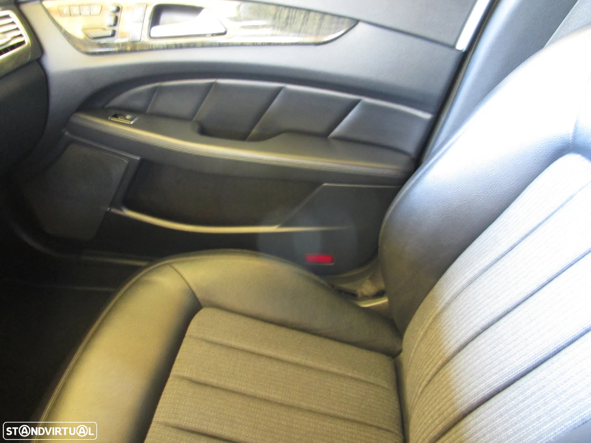Mercedes-Benz CLS 250 Shooting Brake CDI DPF BlueEFFICIENCY 7G-T Edition 1 - 23