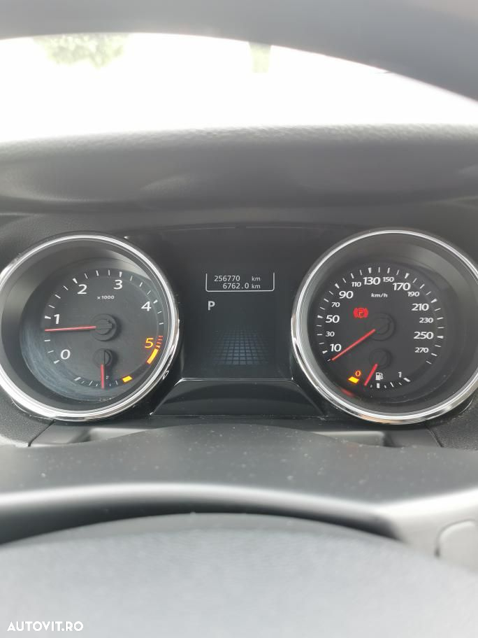 Renault Latitude 2.0 dCi Initiale Aut. - 19