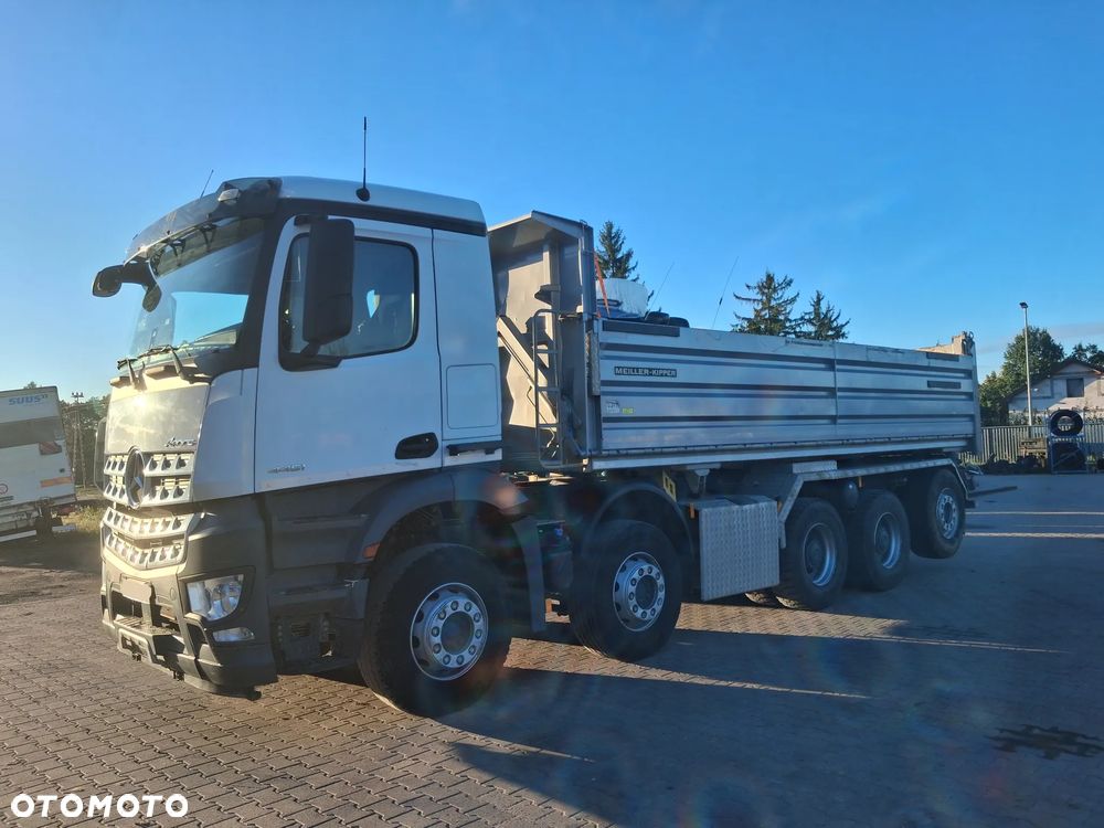 Mercedes-Benz Arocs