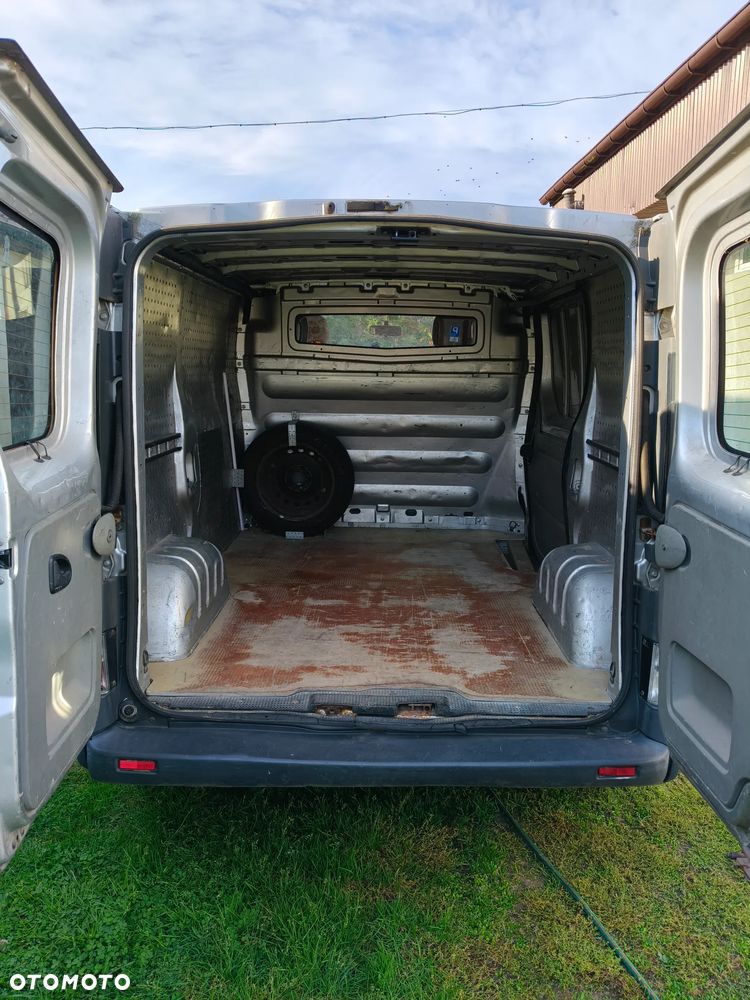 Renault Trafic - 10