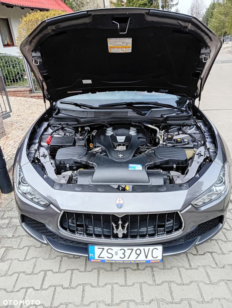 Maserati Ghibli S - 38